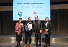 Sonderpreis für Satt & Schlau (von links): Klaudia Silbermann, Yvonne Lippel, Stephan Weil und Deniz Kurku. Foto: Marcus Prell